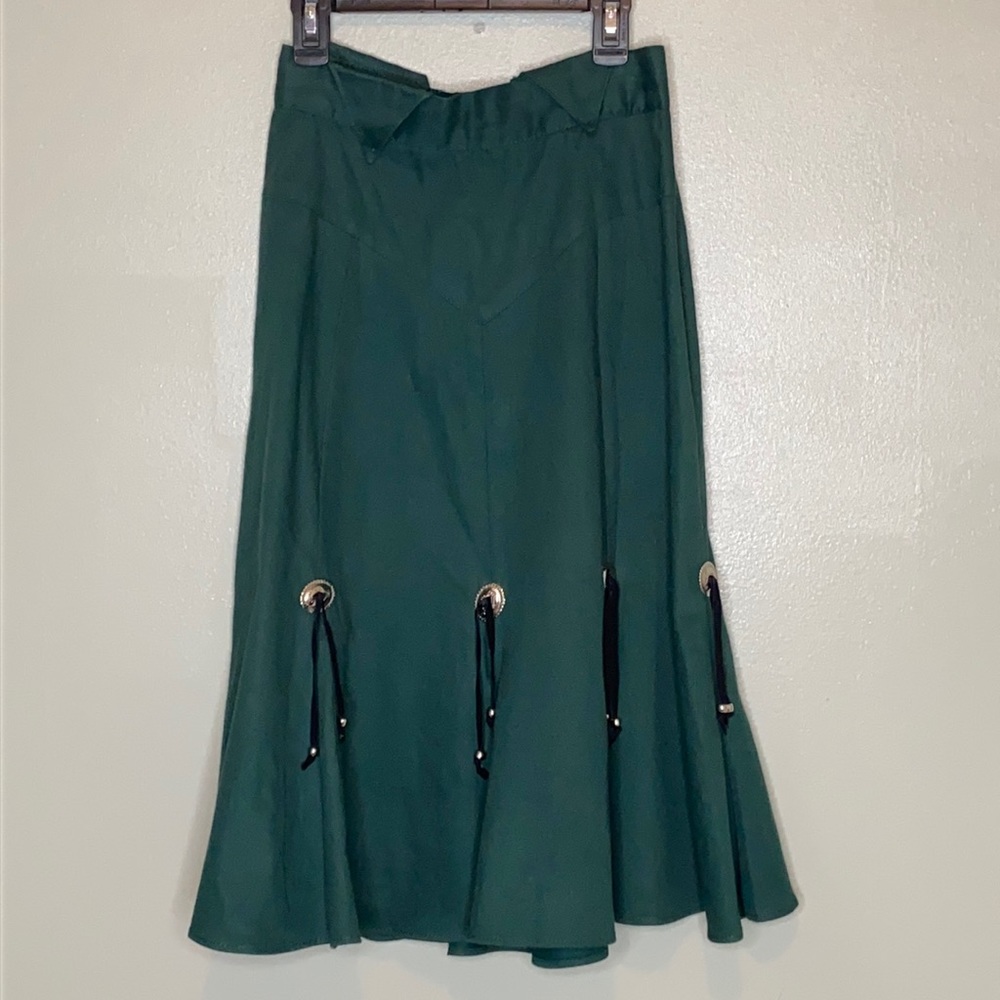 Circle T by marylin Lenox , skirt, size 5/6